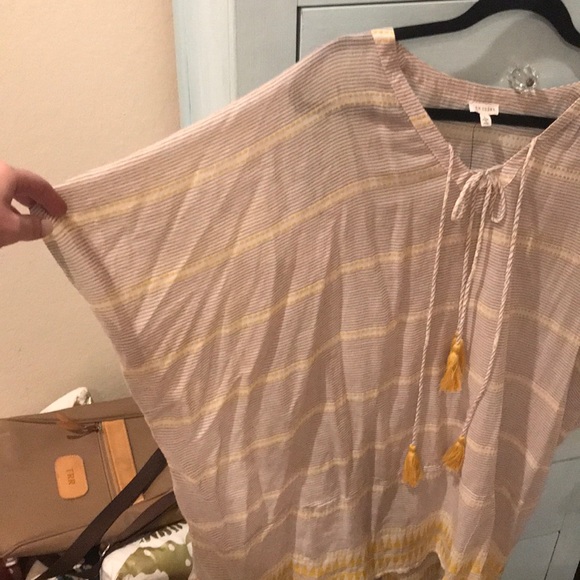 Tunic - Picture 2 of 6